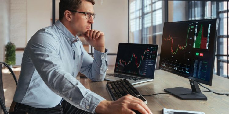 AAVE could reclaim $100 as focus shifts to rebuilding rsETH collateral