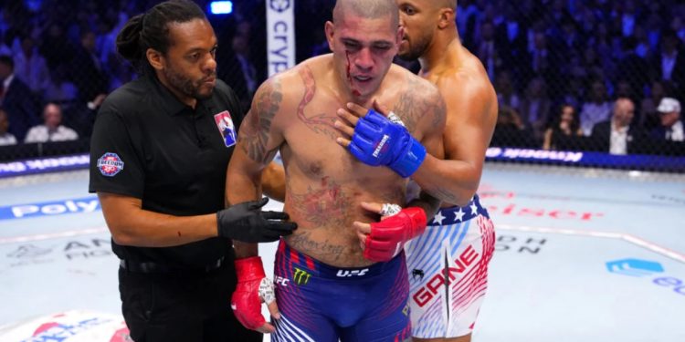 Alex Pereira illegal shots controversy explained by Cris Cyborg: “You don’t want to do this but sometimes you get excited”