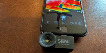 6 wild things people plug into their phone’s charging port (that actually work)