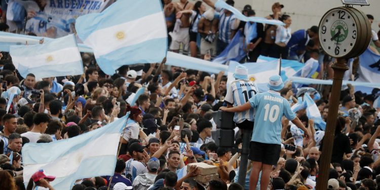 VIDEO: Argentine Fans Completely Disrespect Egyptian Supporters by Throwing Beer and Hurling Insults After Win