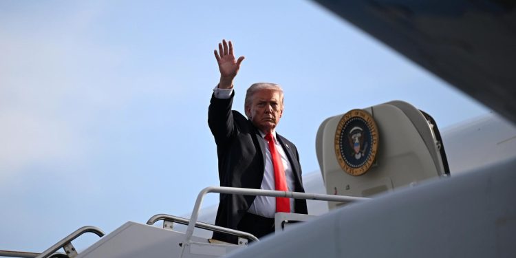 U.S. voters don’t trust Trump administration to oversee crypto sector, CoinDesk poll finds