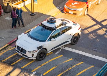 Waymo Robotaxi Drives Law-Breaking Riders Straight To Police