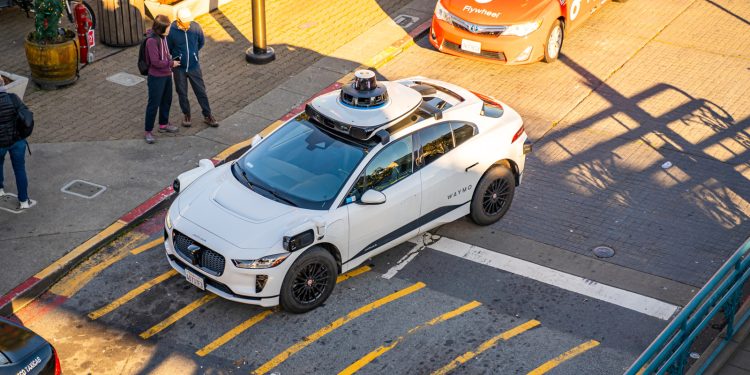Waymo Robotaxi Drives Law-Breaking Riders Straight To Police