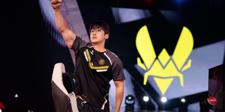 French gambling regulator warns “all esports betting is illegal” as Esports World Cup starts in Paris