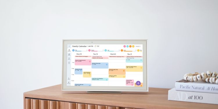 Skylight’s Touchscreen Calendar Got my Whole Family on the Same Page