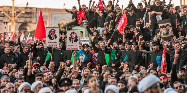 Mediators try to save crumbling Iran deal as Trump, Khamenei trade threats