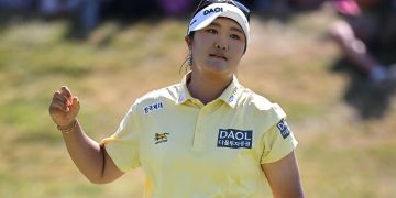 Haeran Ryu wins second straight LPGA major at Evian Championship, edging Brooke Henderson in playoff
