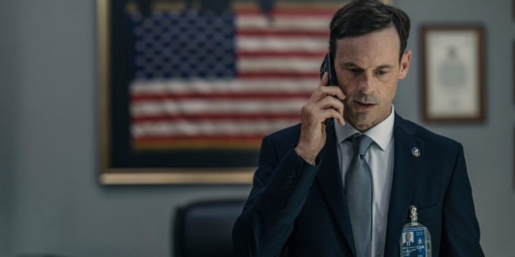 Scoot McNairy Tackles the Plot Twists and His Character’s Fate in ‘Man on Fire’