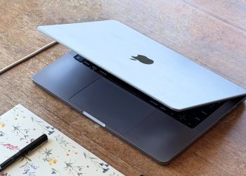 5 Useful Productivity Accessories Every MacBook Owner Needs