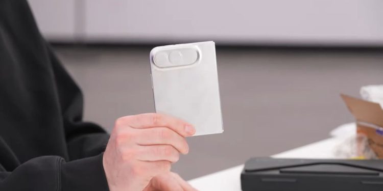 I’ve used foldable phones for years — here’s how the Galaxy Z Fold 8 and iPhone Ultra are fixing the form factor in 2026