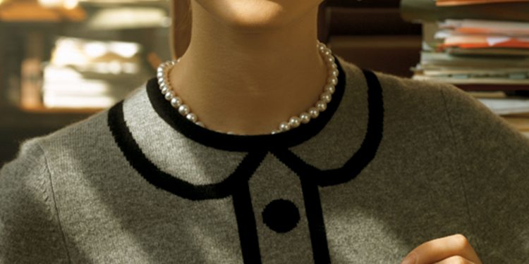 Should Brands Bet on Luxury Eyewear?