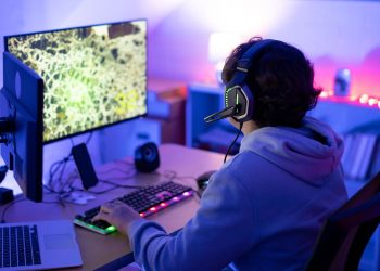 Gamers, make your voices heard — from PlayStation going discless to the endless layoffs at Xbox, what do you think are the biggest issues with gaming right now?