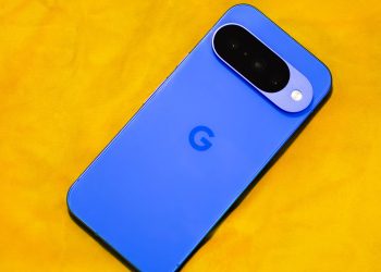 Google Pixel 10 Vs. OnePlus 15: Which Phone Is Better For Battery Life?