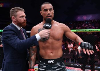 Carlos Ulberg shares latest return update in reserved response to Magomed Ankalaev’s win