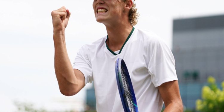 Cruz Hewitt Reaches First ATP Main Draw After Washington Withdrawals