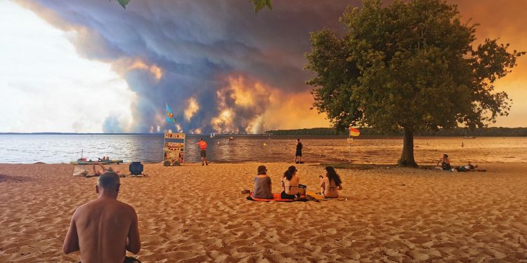 France Records Its First-Ever Pyrocumulonimbus Cloud Amid Record-Smashing Fires