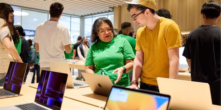 Apple Upgrade devices won’t be ‘restricted’ for missed payment after all