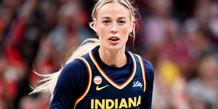 Fever had ‘no knowledge’ of rally in support of Sophie Cunningham after comments on transgender athletes