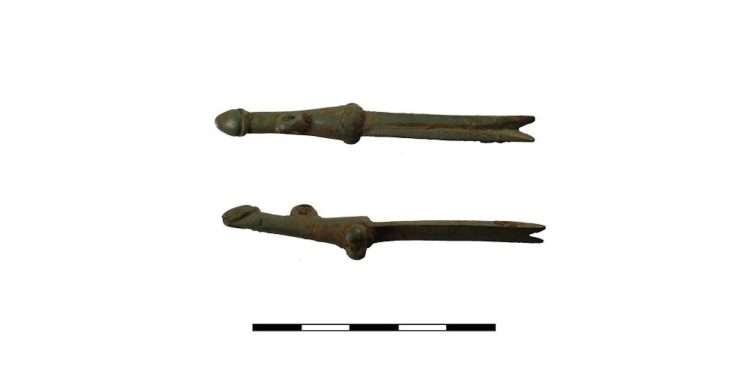 1,600-year-old phallic nail cleaner discovered near roadwork in England