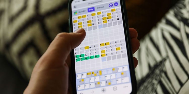Quordle hints and answers for Monday, August 3 (game #1652)