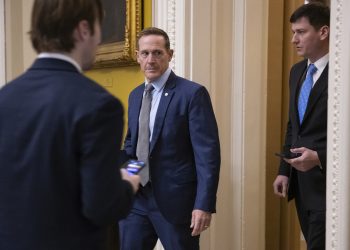Trump urges GOP senators to back off hemp ban