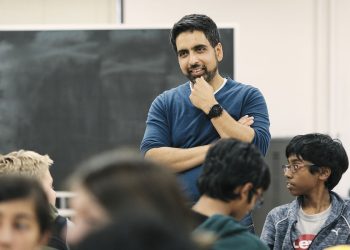AI can tutor students – with a teacher’s help, says Khan Academy founder