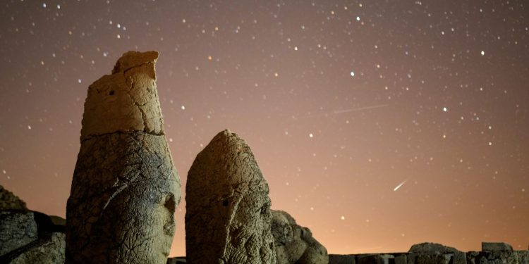 How to spot the Perseid meteor shower, a summer light show that promises to dazzle