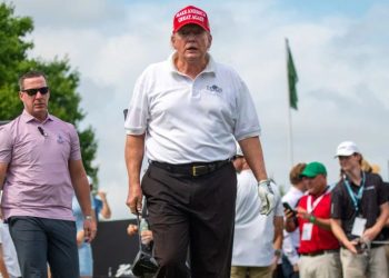 Donald Trump’s Golf Club Hit With Airspace Breach as Two Aircraft Near LIV Golf Event