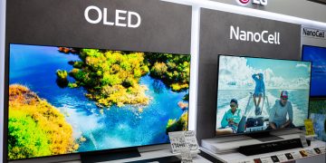 5 Perks Of Switching To OLED Displays