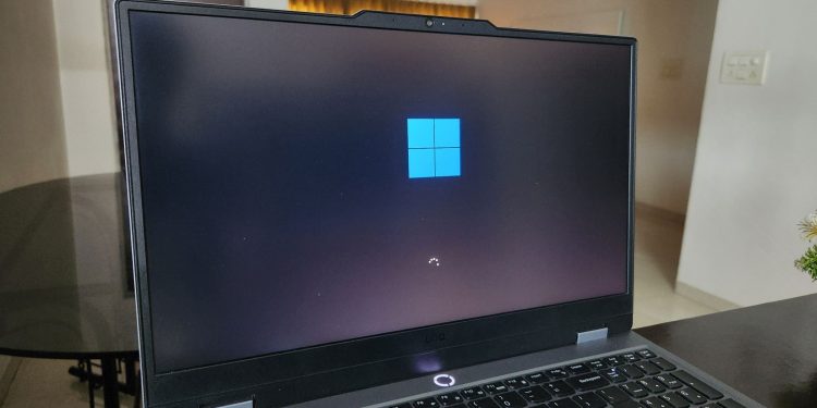 These Windows features can write far more to your SSD than Fast Startup