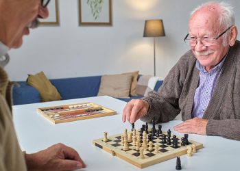 Superagers’ Exceptional Memory Can’t Be Explained by Genes Alone, Study Finds