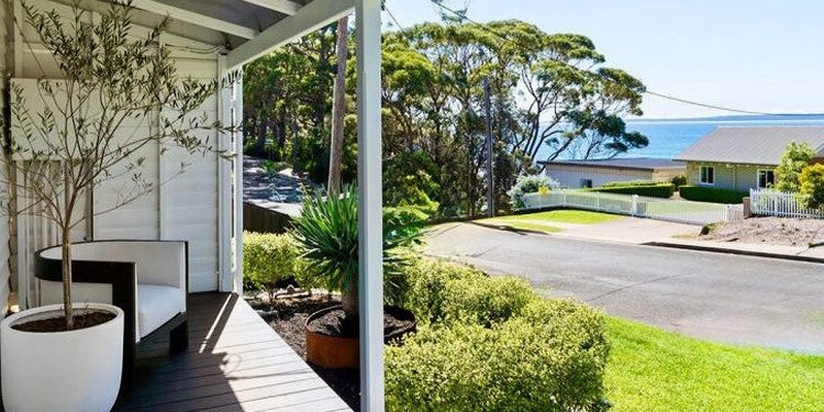‘Cash Buyer’ Snaps Up Beach Cottage After $1M Price Drop