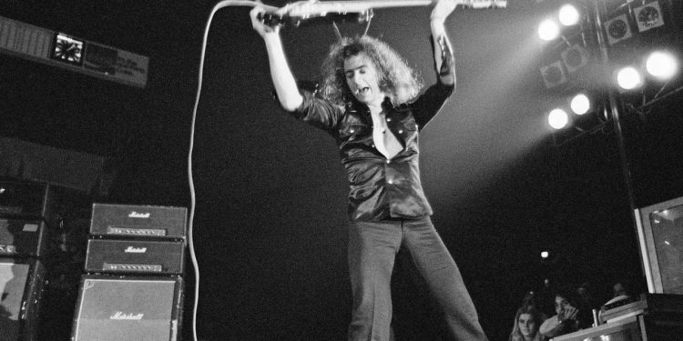 “One of the secrets that they will deny to this day was that they could not come up with the sound that I wanted”: Why Ritchie Blackmore’s iconic Marshall stacks were actually Vox amps in disguise