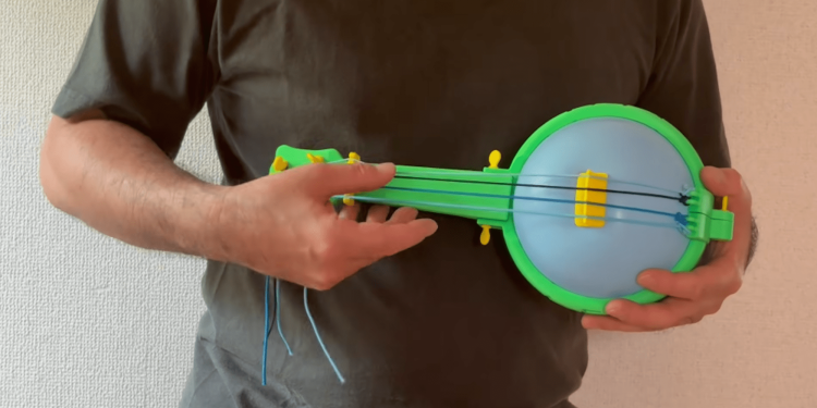 3D-printed ‘balloon banjo’ is ready for pickin’