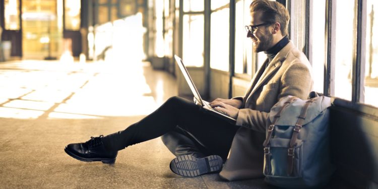 Improving mobile ‘connectivity confidence’ could give UK workers back three weeks a year  — and boost the UK economy by billions