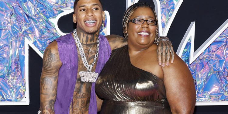 NLE Choppa Breaks Down As He Shares Heartfelt Message To His Mom While Previewing New Song ‘Dear Mama’ (VIDEOS)