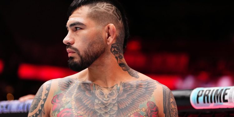 Watch UFC Sacramento headliner Anthony Hernandez’s 100 mg edibles dose kick in mid-interview