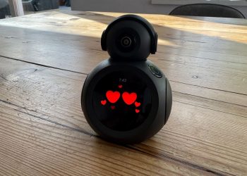 I went into testing this portable, AI-powered personal trainer with a skeptical mindset — but came out seriously impressed at its movement mapping technology