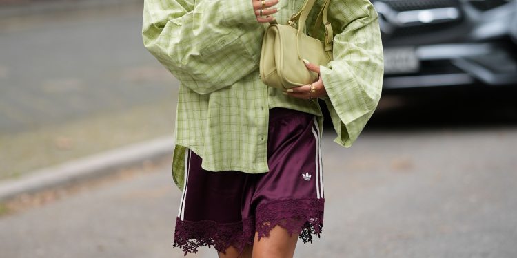What to Wear Between Summer and Fall