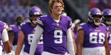 When are NFL roster cuts? 53-man roster deadline explained