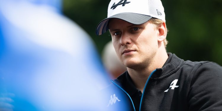 Schumacher staying in IndyCar, Ferrari honours father