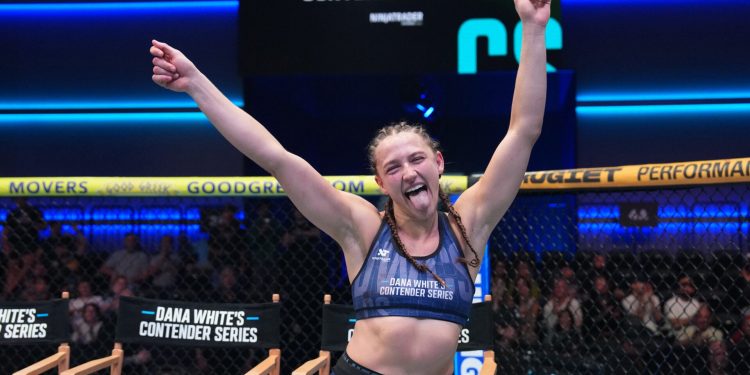 Bella Mir’s mom issues public apology to Alex Apodaca after littering social media with hate comments