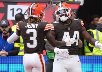 2026 Fantasy football draft prep: Proven NFL experts release rankings, tiers, top 150, rookies, risky picks