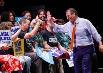 Public workers union helped sink labor nod for Lander