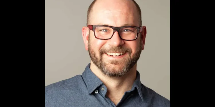 Latest Music Industry Hires: iHeartMedia, Frontiers, Virgin UK, Amuse, Oak View Group, Australian Festival Association, More