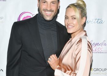 Peta Murgatroyd Shares Life Update After Family’s Florida Move