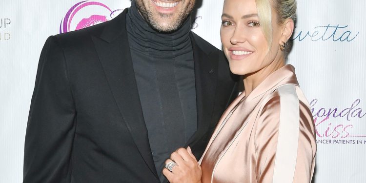 Peta Murgatroyd Shares Life Update After Family’s Florida Move