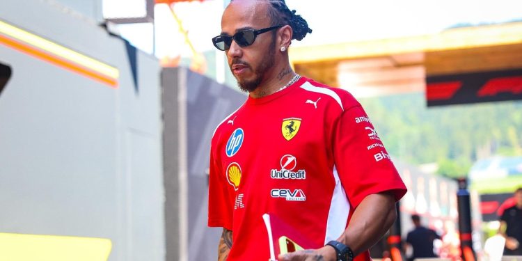 Guenther Steiner: Lewis Hamilton has chance of eighth title if Ferrari makes one call