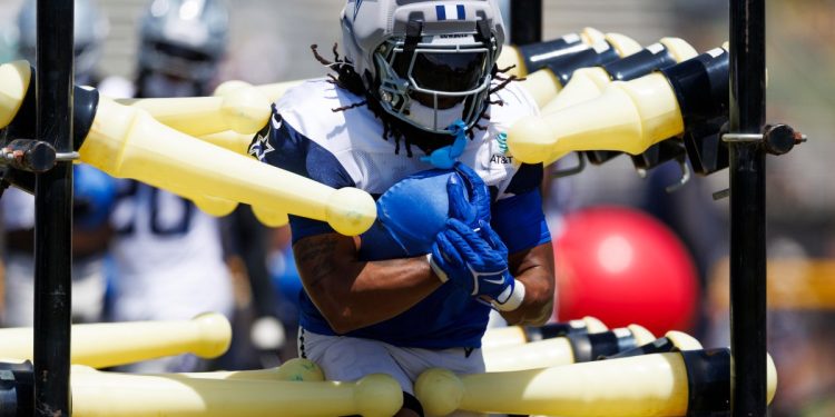 Eagles sign former Cowboys running back to practice squad