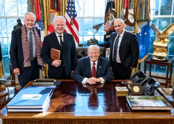 Trump turns up pressure on Congress for Hollywood tax credit